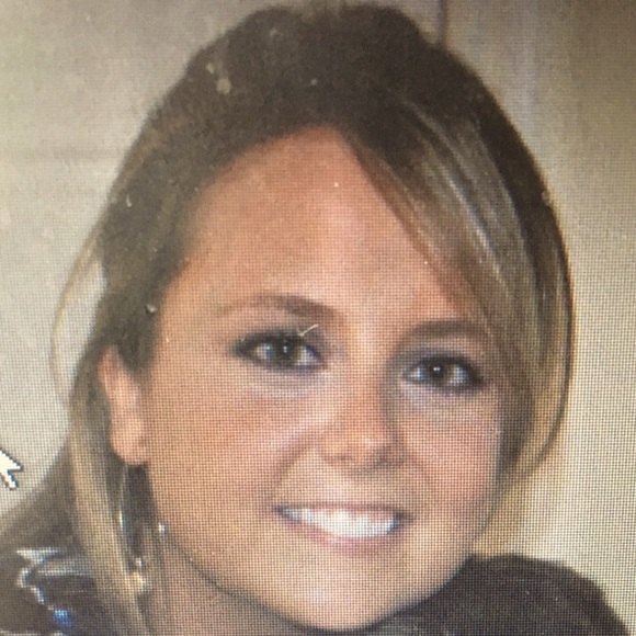 Meet your Posher, Lorrie - Picture 1 of 2